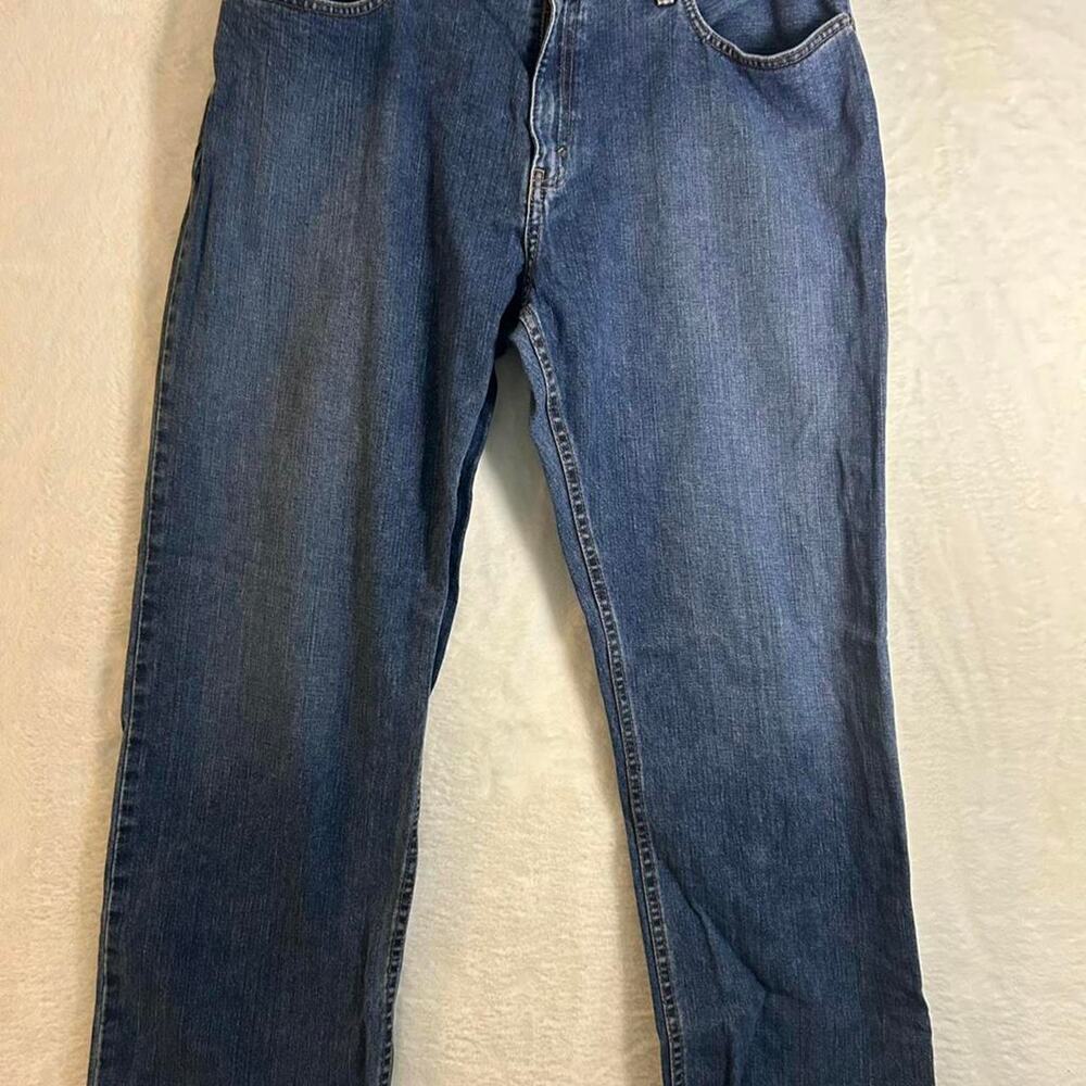 Eddie Bauer Jeans Mens Blue Denim Straight Leg 100% Cotton Specially Dyed Wash